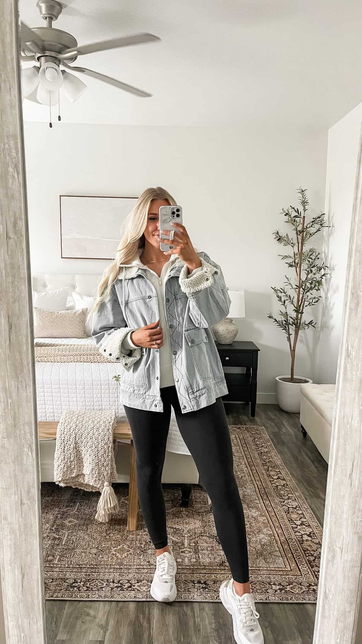 https://kelseykooima.com/wp-content/uploads/2023/01/casual-denim-jacket-outfit-scaled.jpg