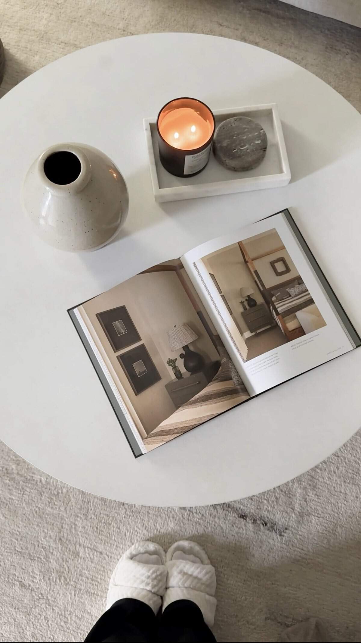 round coffee table decor