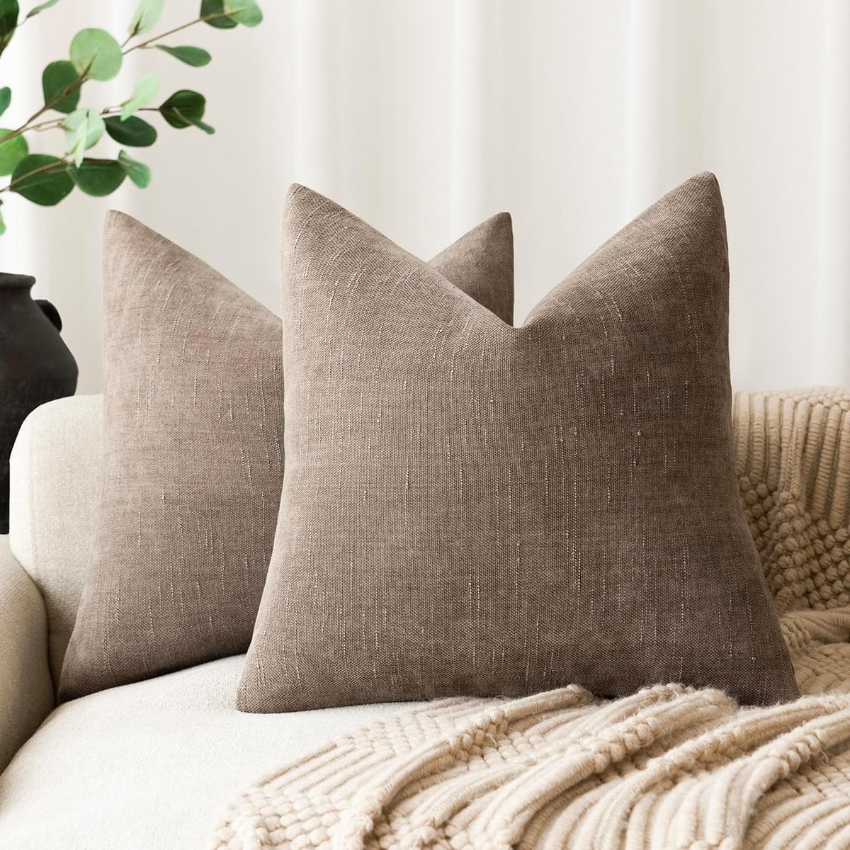 Cream colored couch pillows best sale